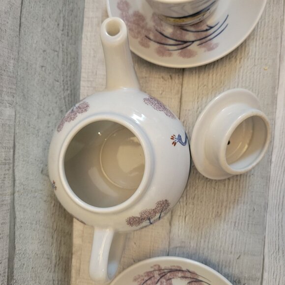 Williamsburg Chowning's Tavern  Peacock Tea Set With Teapot Two Cups & Saucers - Picture 10 of 16